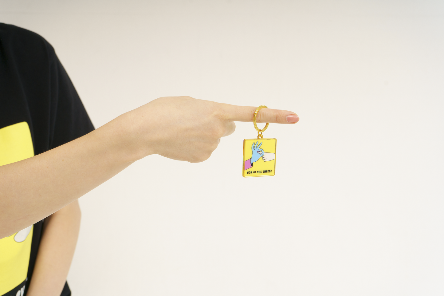 FUCCI KEY CHAIN 'SIGN LANGUAGE'