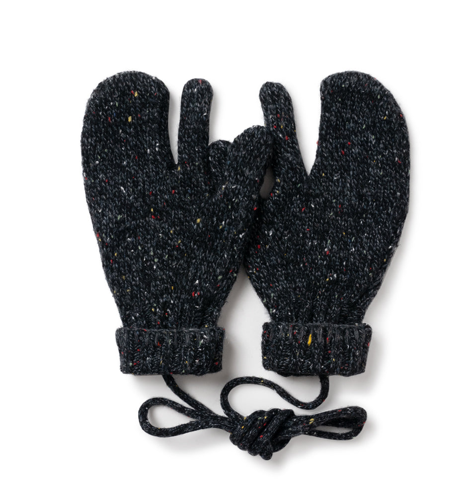 27 SMOKE MITTENS