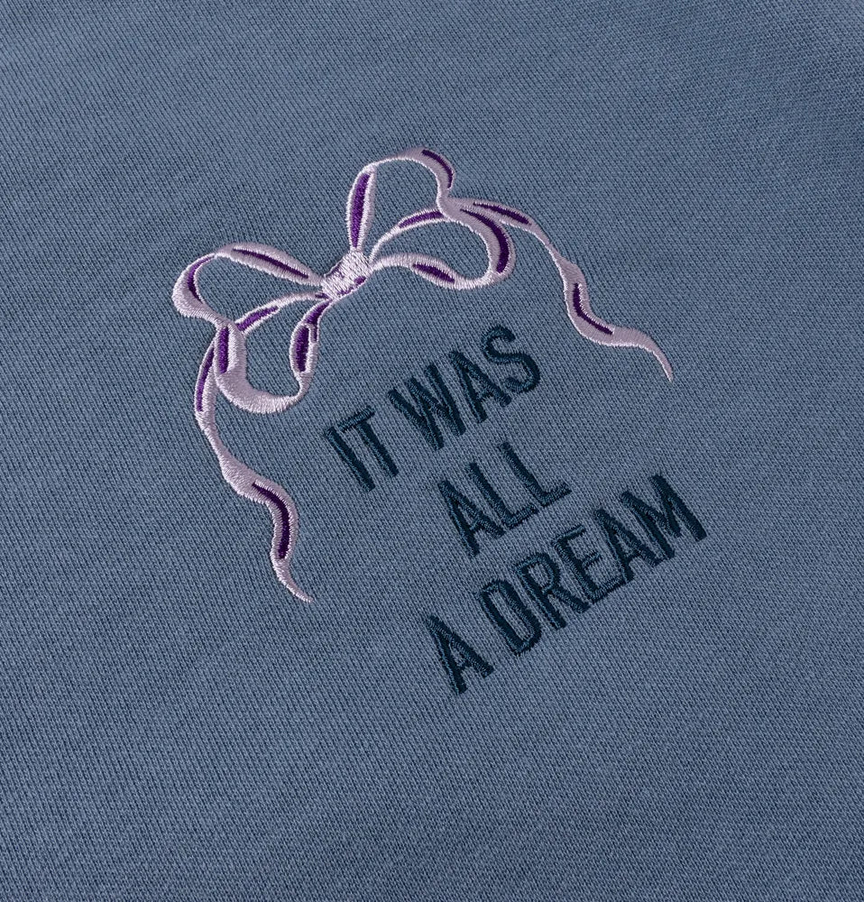 KING CREWNECK SWEATSHIRT