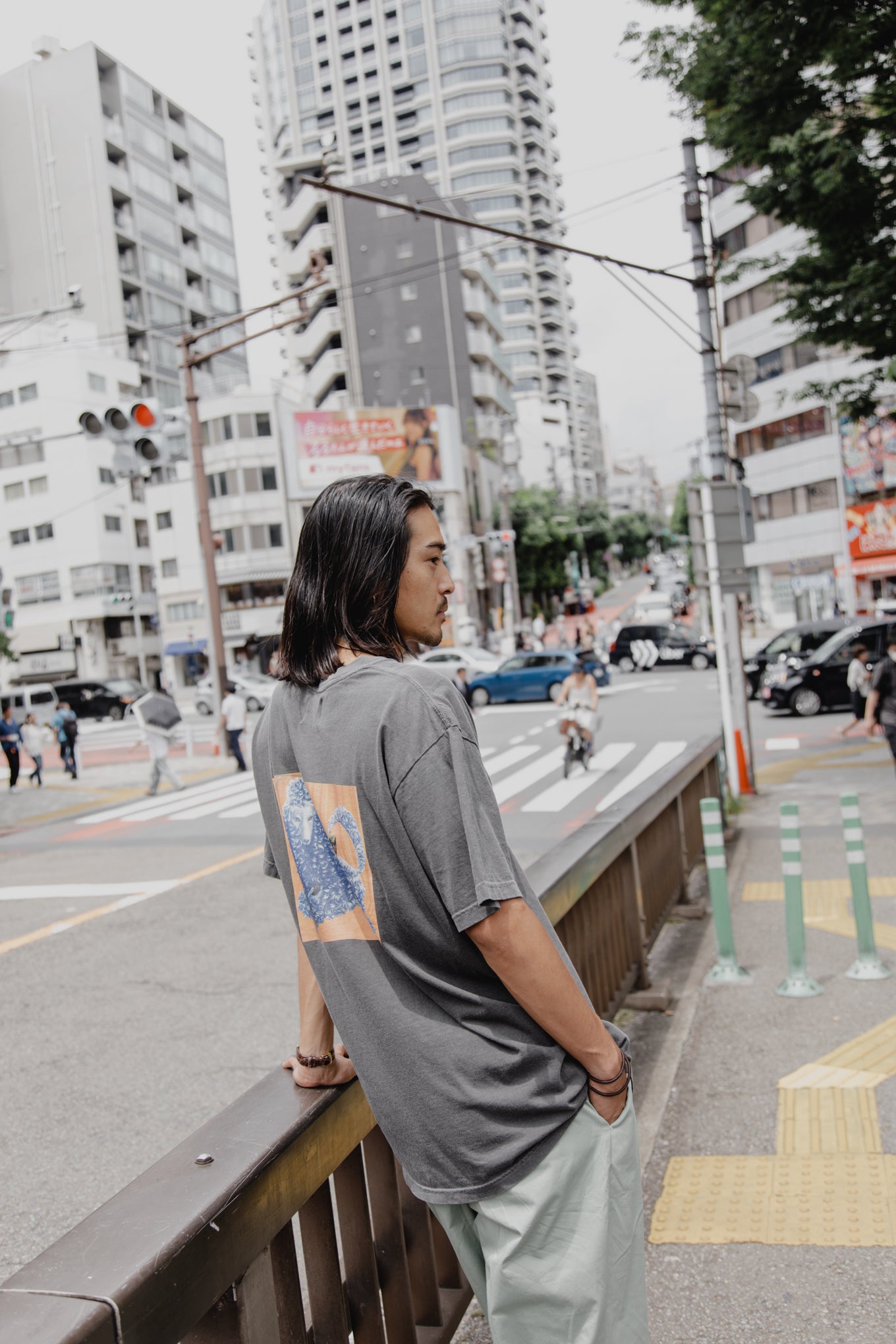 COURTESAN TSHIRT