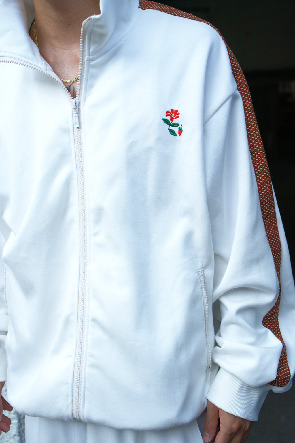 Track Jkt